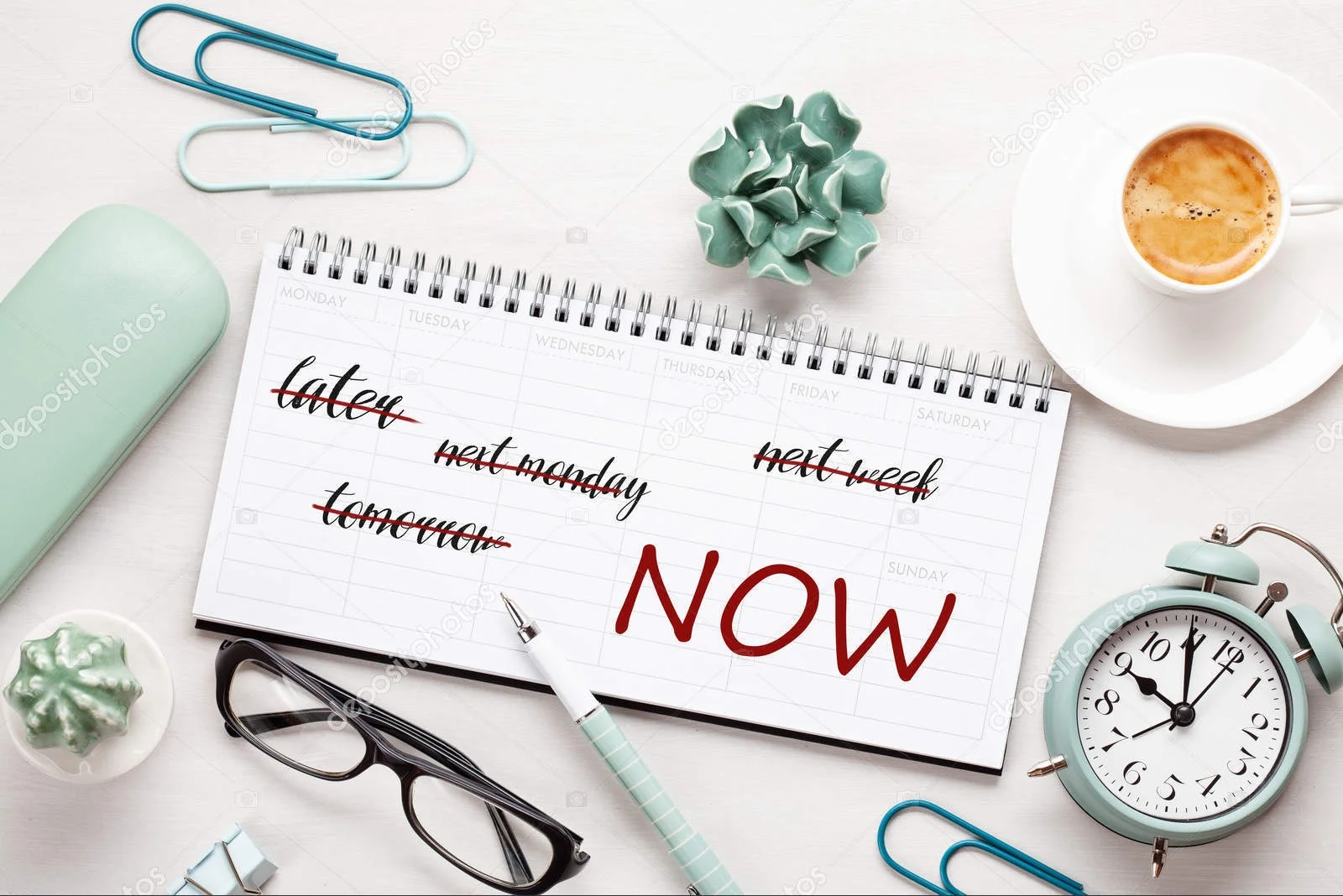 depositphotos_200475640-stock-photo-time-management-concept-notes-weekly